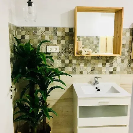 El Piset Carrer Sant Jordi * Камбрильс